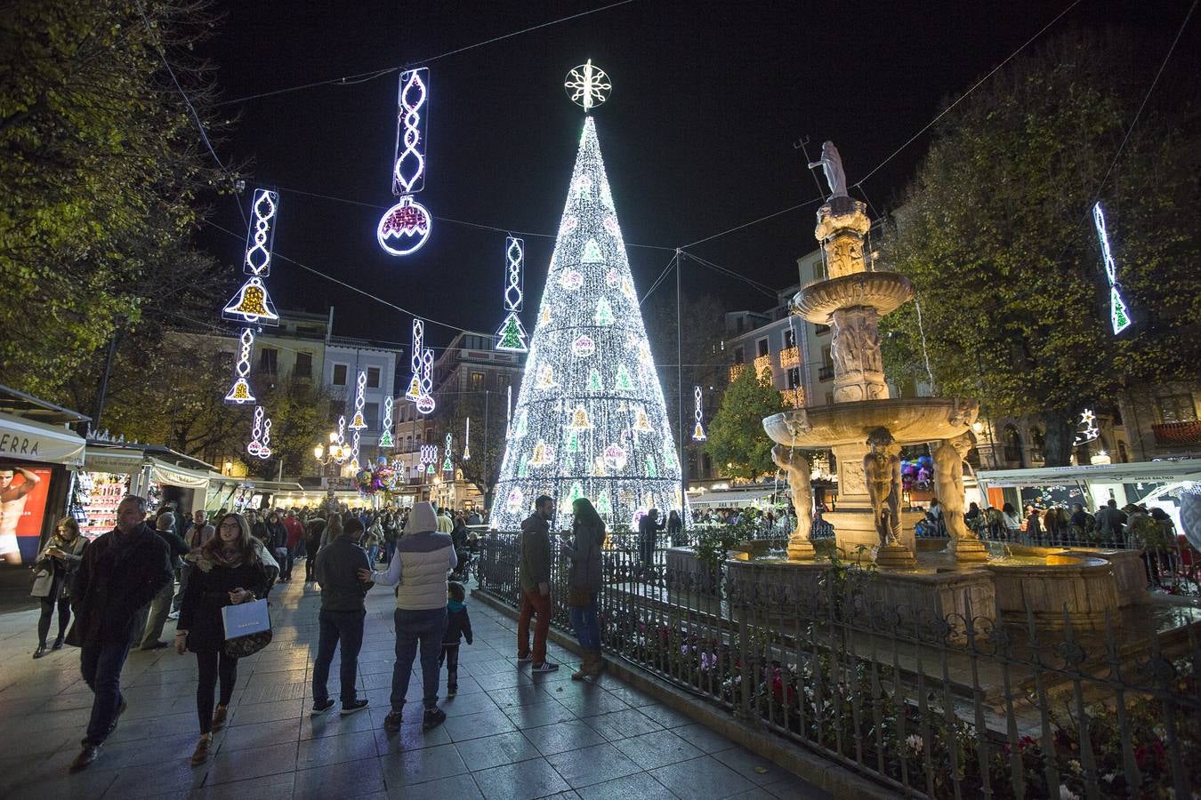Granada enciende su Navidad