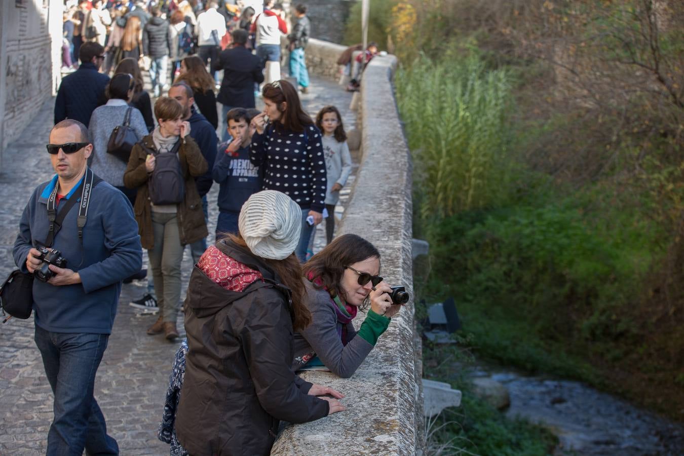 Los turistas llenan Granada en un &#039;puente&#039; de la Constitución marcado por el buen tiempo