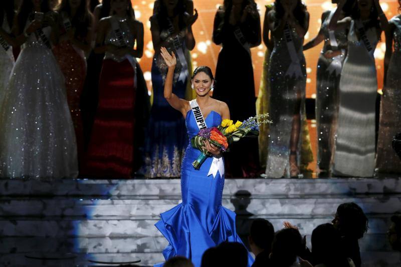 Las fotos del esperpento de Miss Universo: coronan a Miss Colombia en lugar de Miss Filipinas