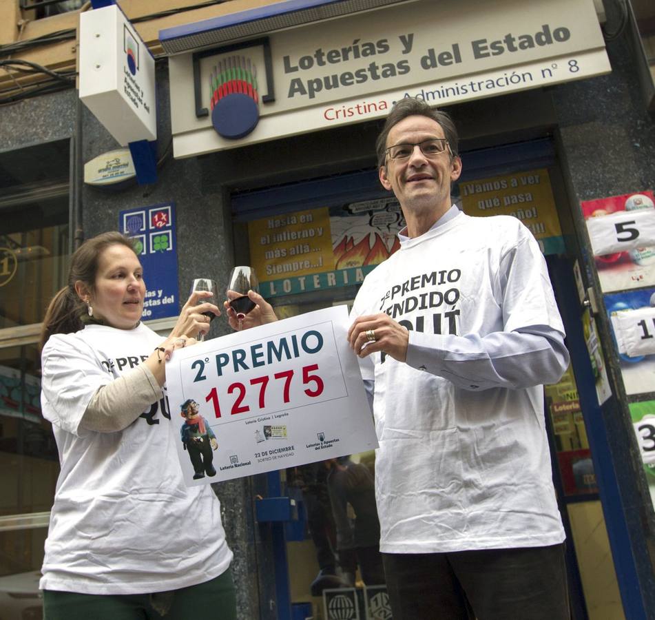 El éxtasis de alegría de los ganadores de la Lotería de Navidad