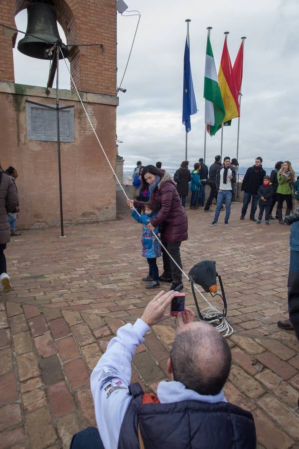 La Torre de la Vela se llena de candidatas para tocar la campana