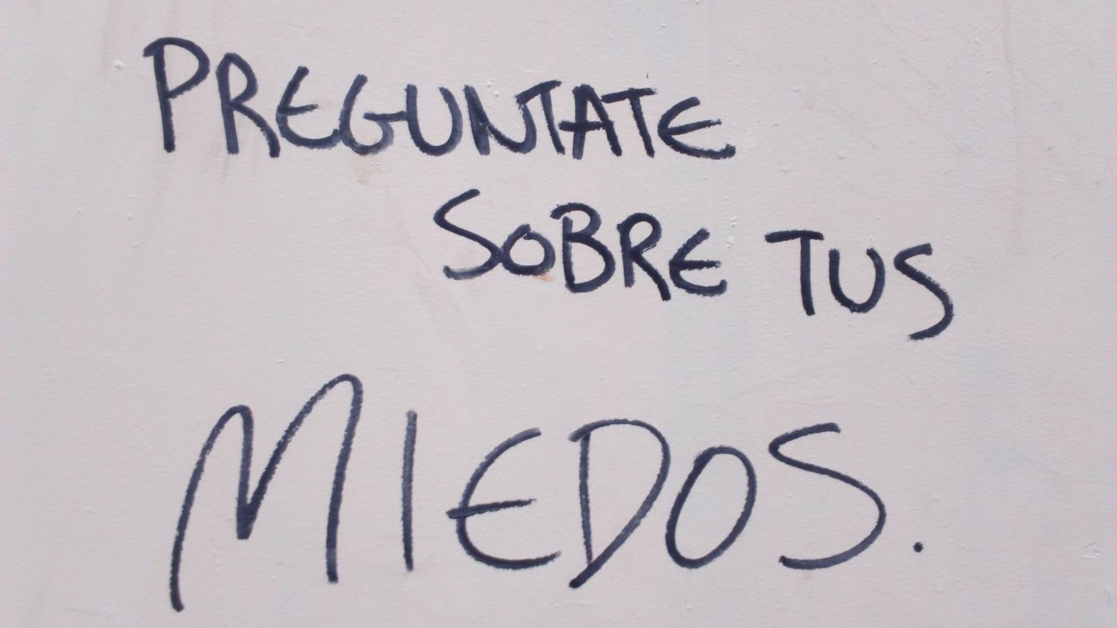 Graffitis granadinos que dañan la vista