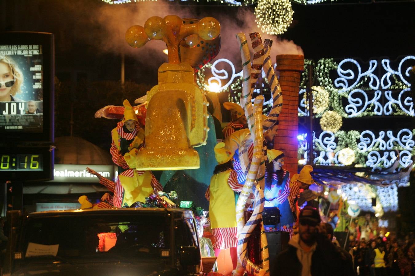 Los Reyes Magos reparten ilusión en Almería