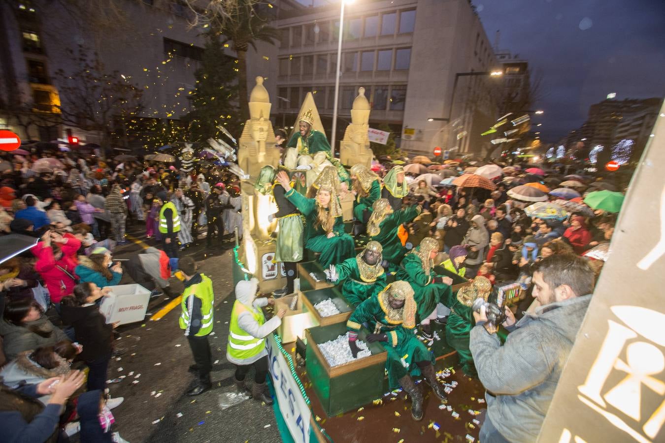 La Cabalgata de Reyes en Granada capital (II)