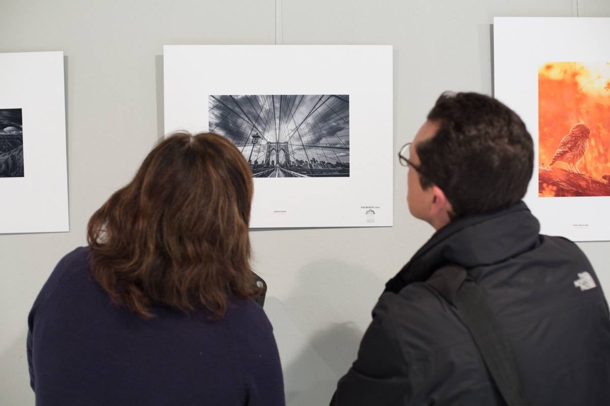 Caja Rural expone las fotografías que &#039;iluminan&#039; Granada