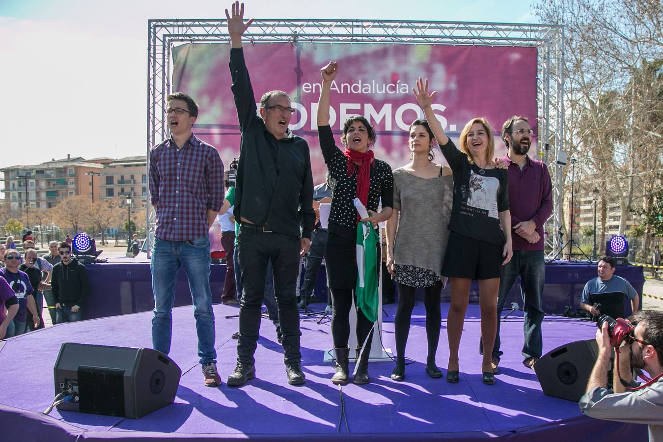 Serrano, segundo a la izquierda, durante la campaña electoral de las andaluzas.