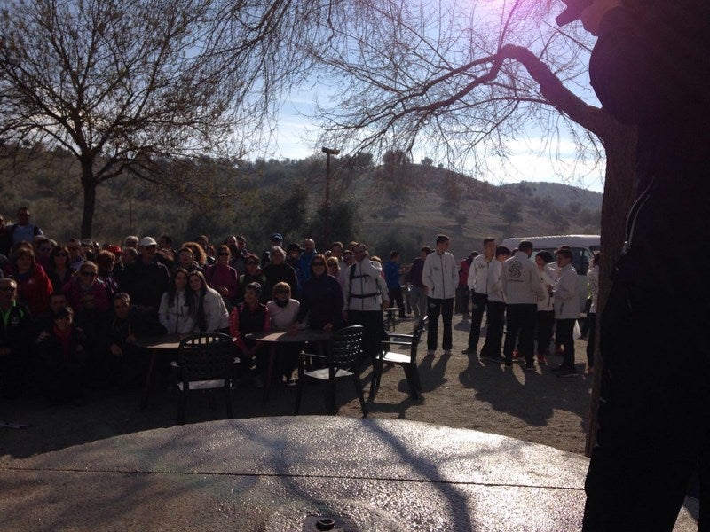 Más de 200 vecinos de Las Gabias, Atarfe, Gójar y Órgiva participan en una jornada de senderismo