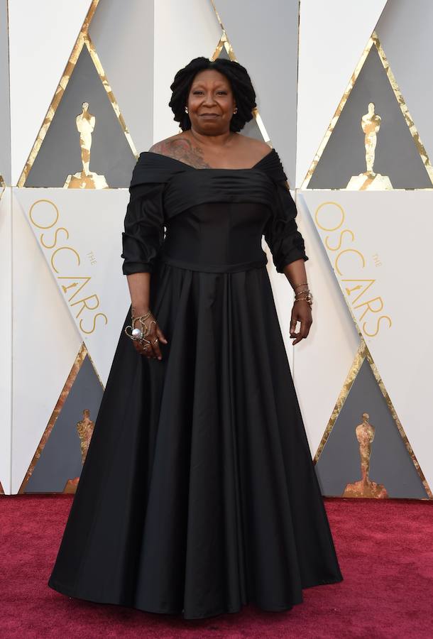 Whoopi Goldberg, a su llegada a los Oscar.