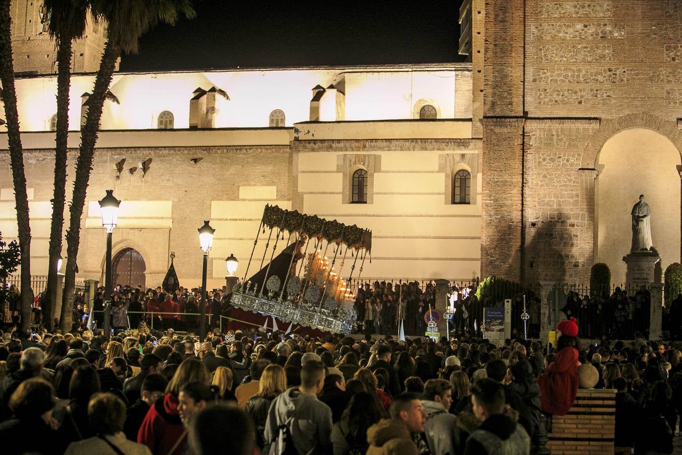 La Costa disfruta del Martes de Pasión (I)