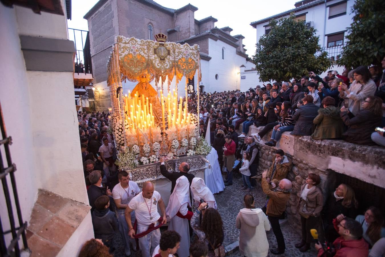 Aurora blanca del Albaicín