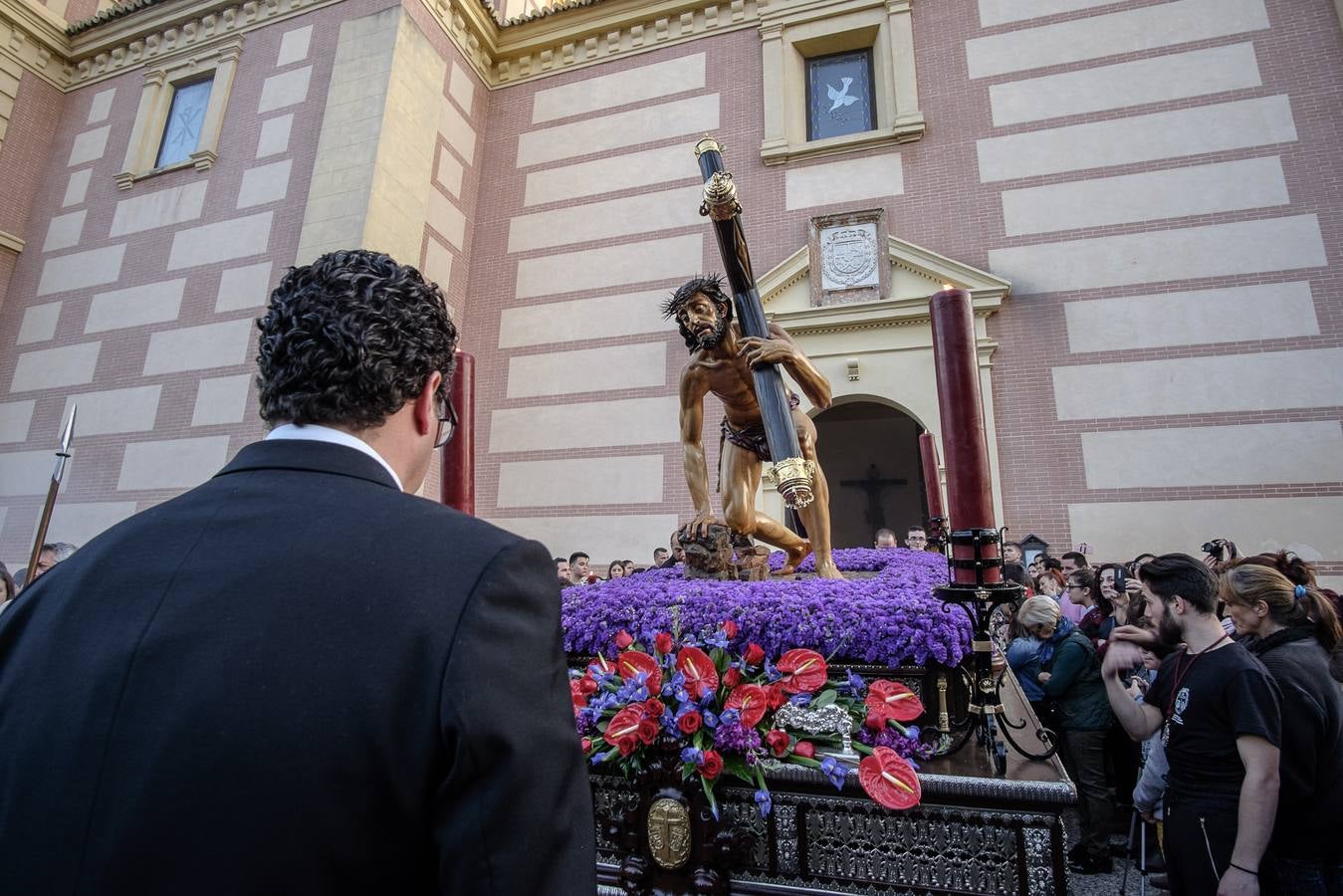 La Pasión, el Nazareno y la Esperanza recorren Motril