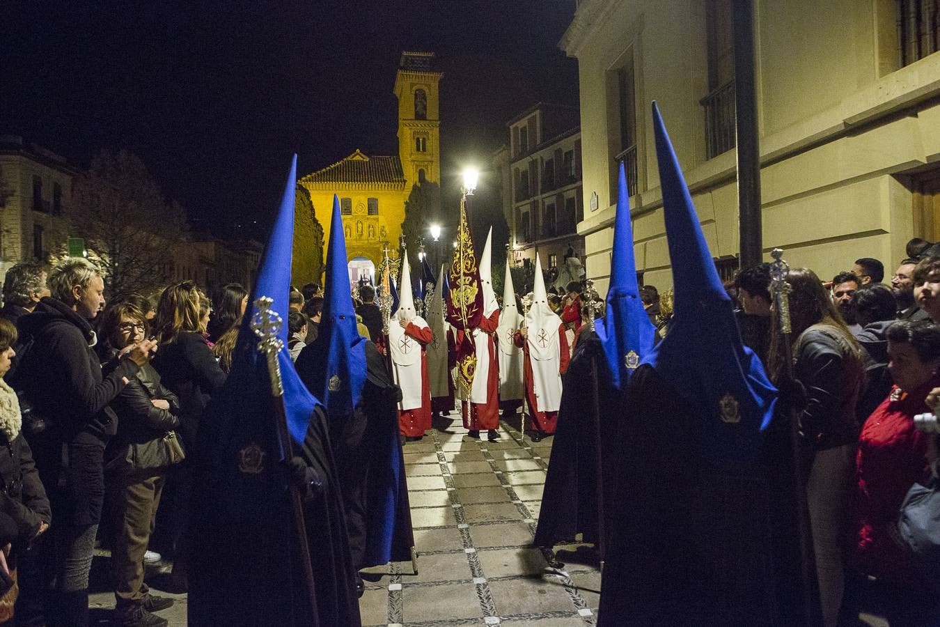 La procesión oficial