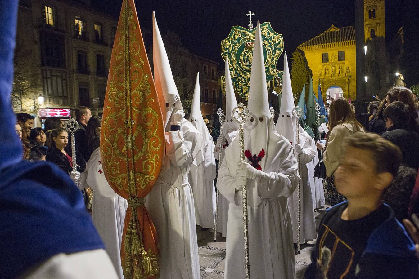 La procesión oficial