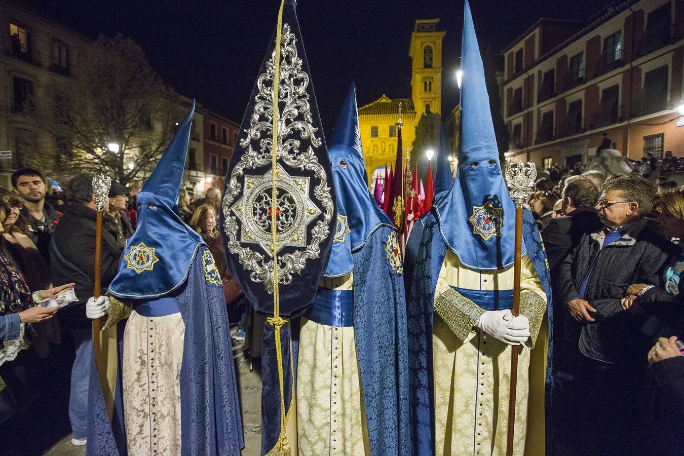 La procesión oficial