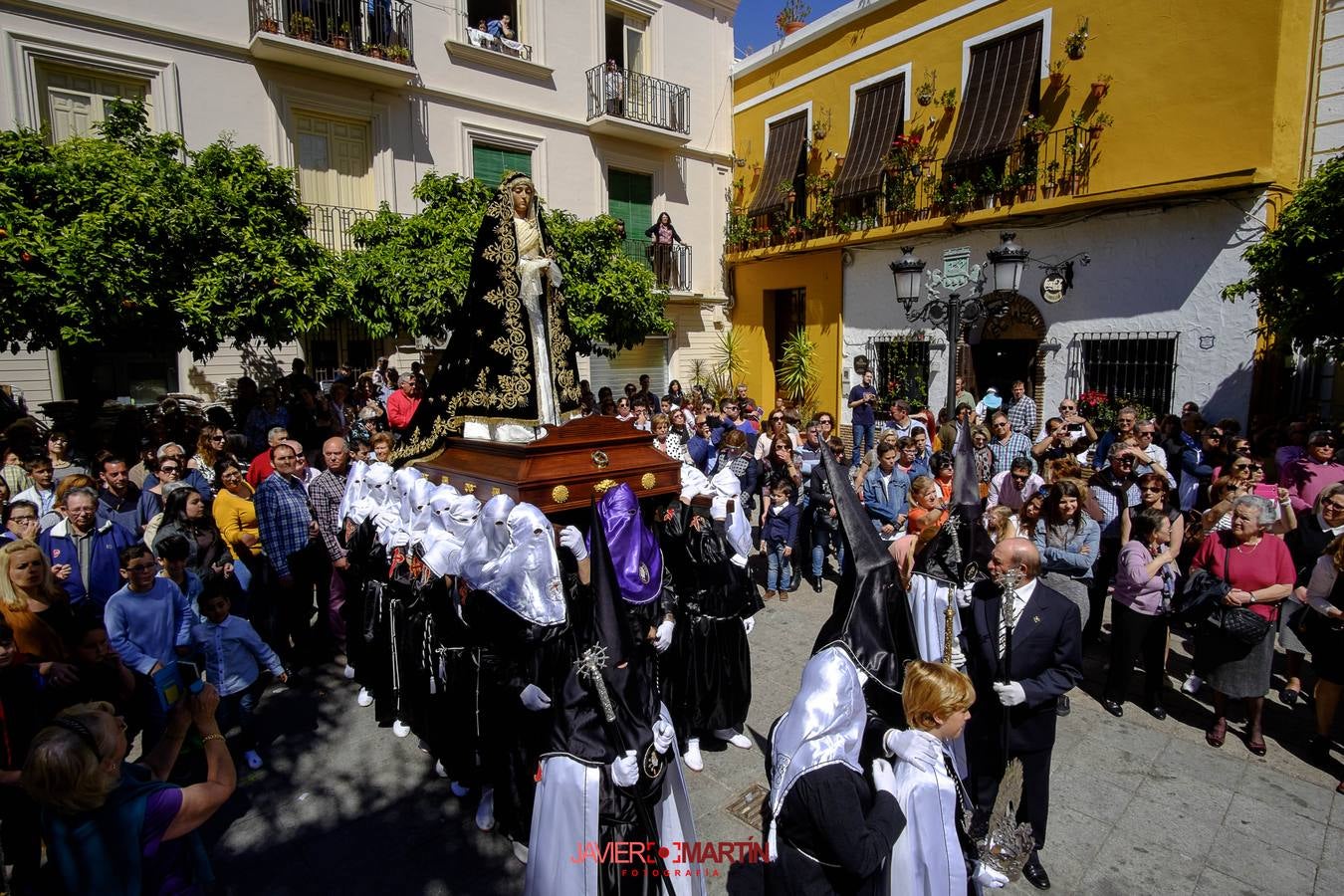 El Paso, por las calles de Almuñécar