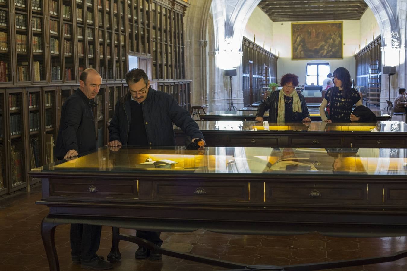 La Biblioteca del Hospital Real reúne ediciones antiguas y raras de Cervantes