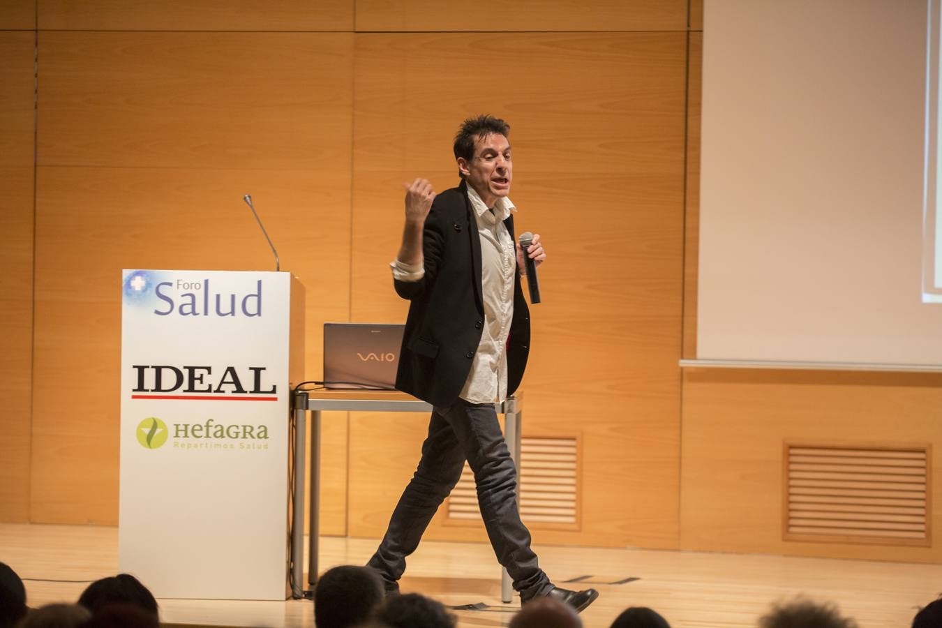Foro de Salud de IDEAL, una puerta abierta para superar la enfermedad