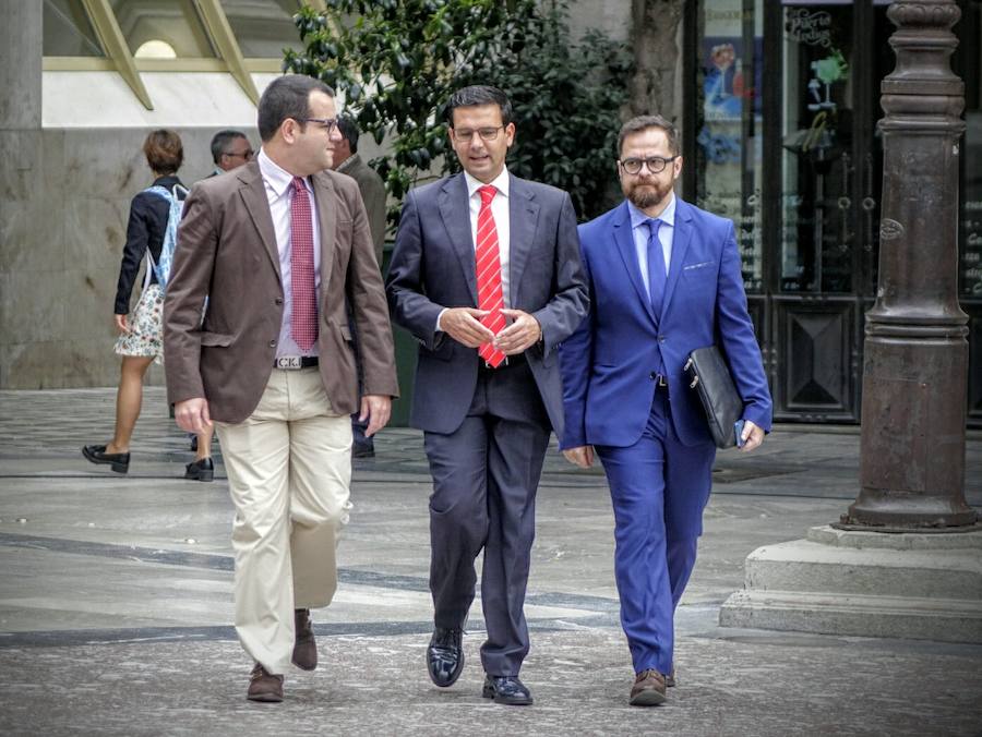 Pleno de investidura de Paco Cuenca