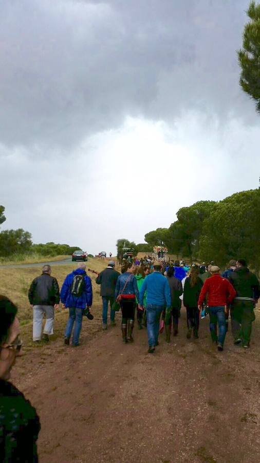 Al Rocío desde Jaén con la lluvia como compañía