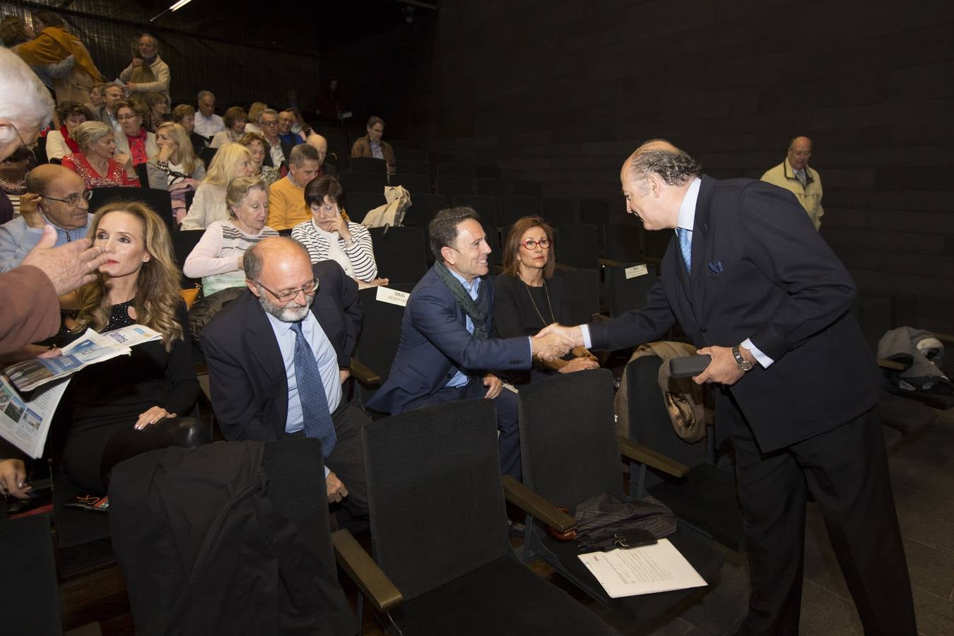 Con 68 euros al mes por paciente la cirugía protésica devuelve la calidad de vida