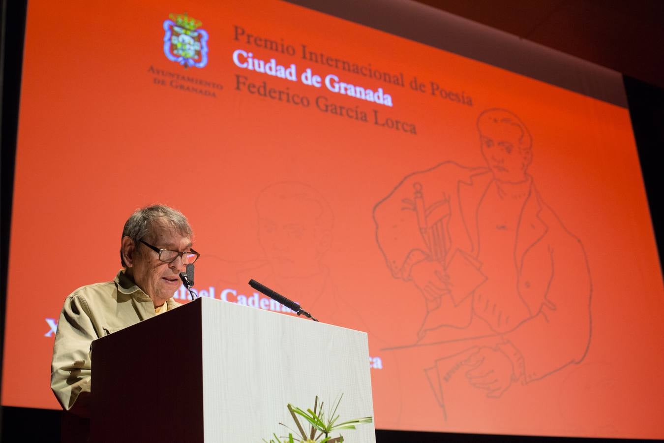 Rafael Cadenas recibe el Premio Lorca de poesía