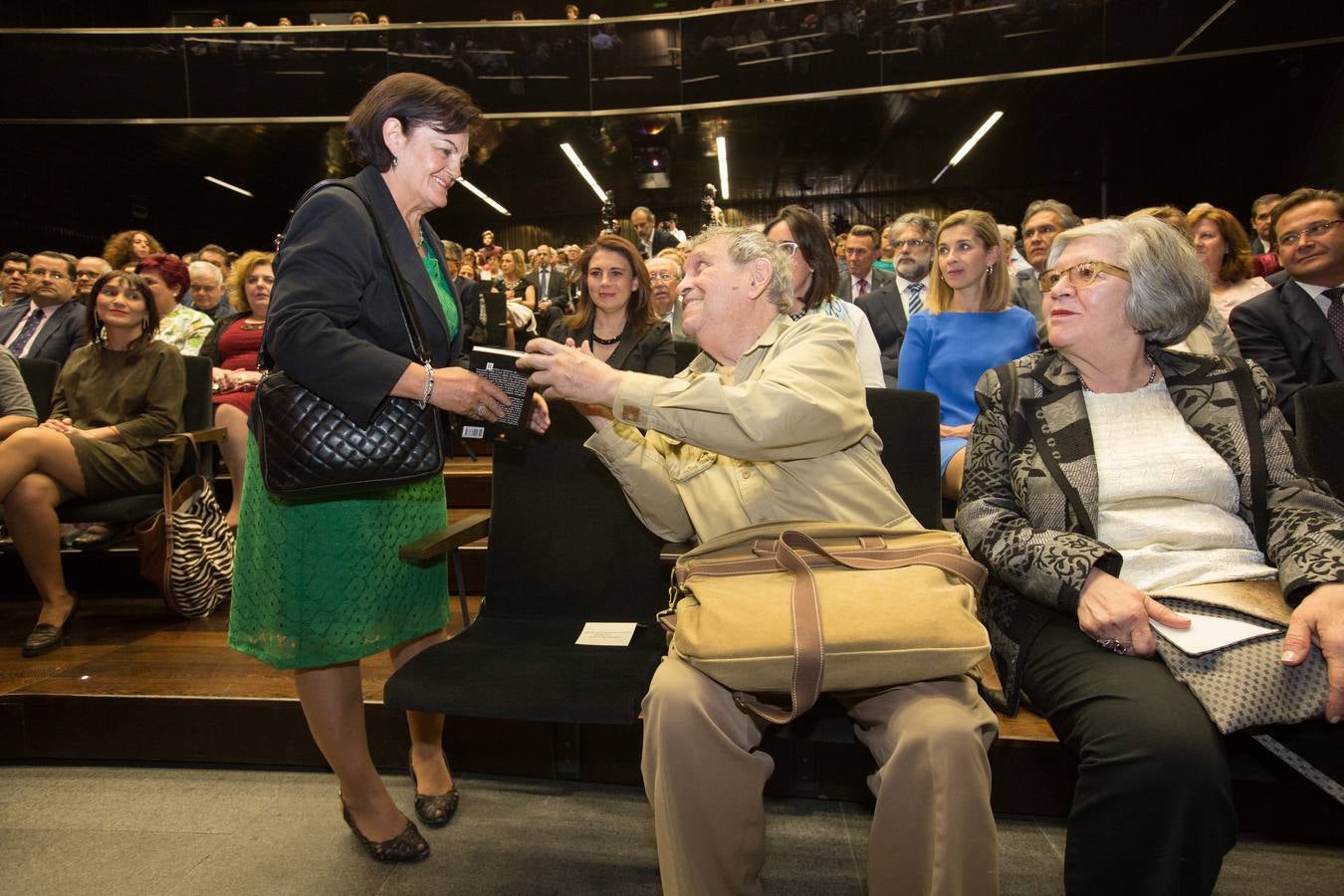 Rafael Cadenas recibe el Premio Lorca de poesía