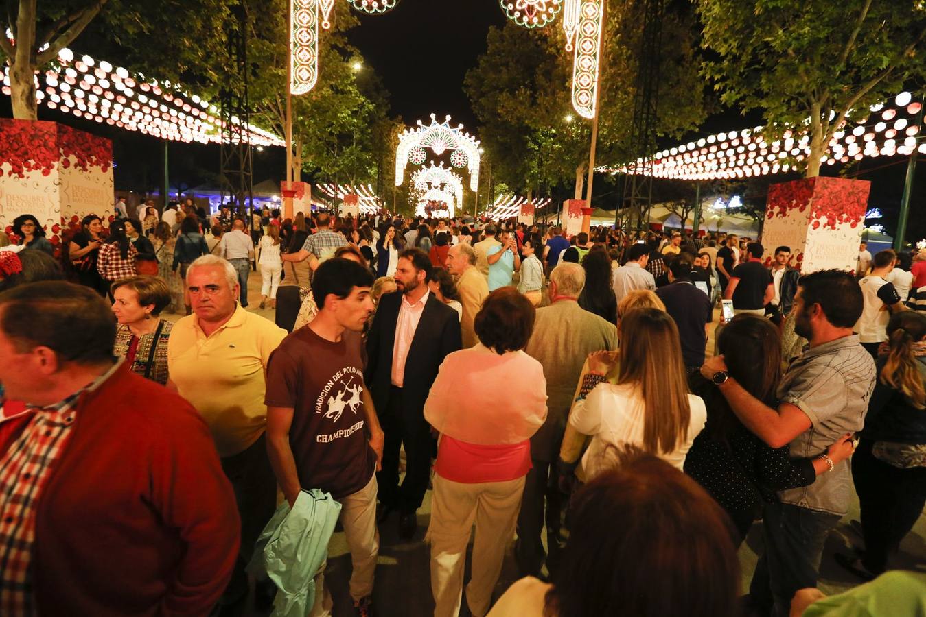 Granada enciende siete días de feria