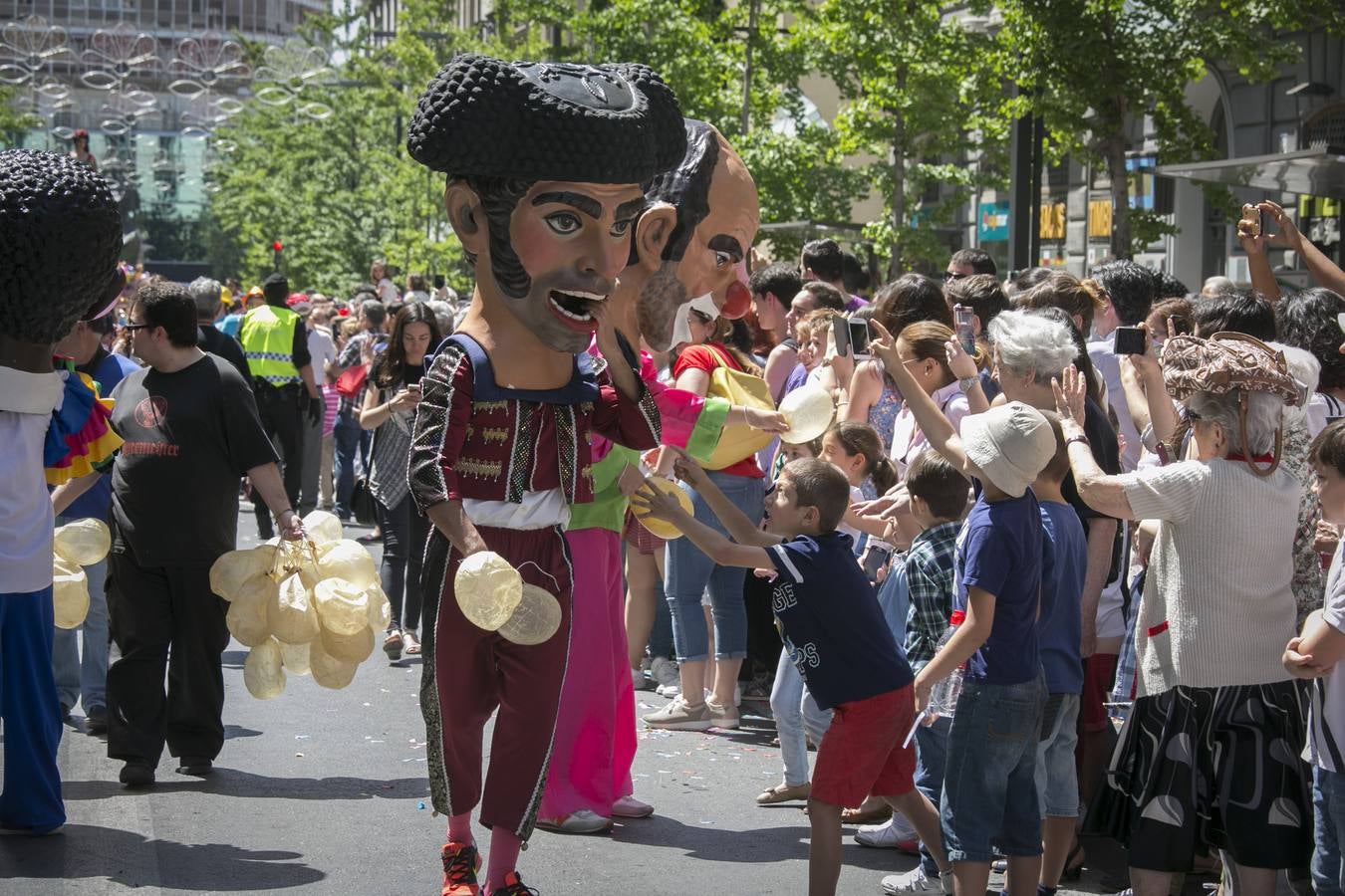 La Tarasca se pone flamenca