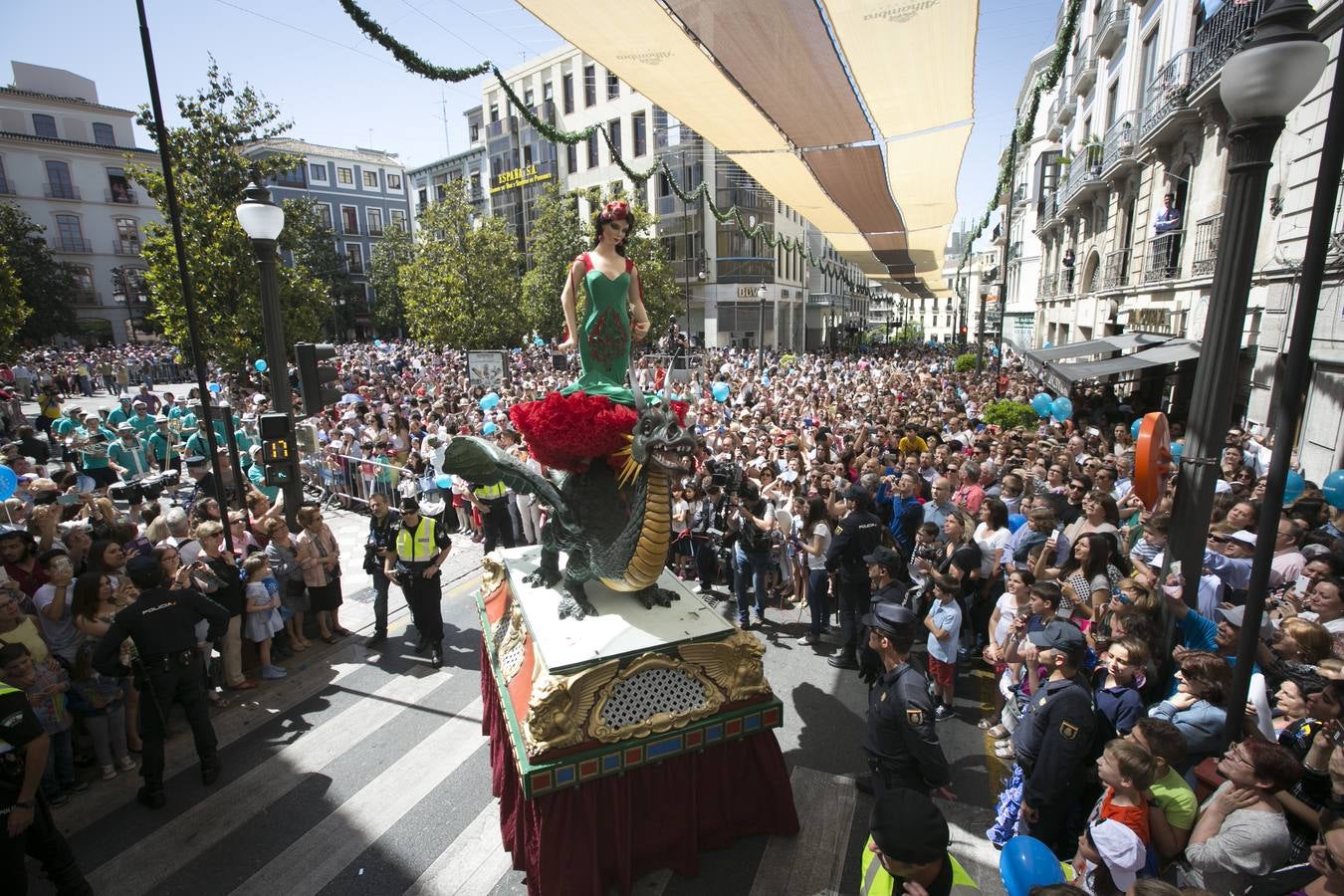 La Tarasca se pone flamenca