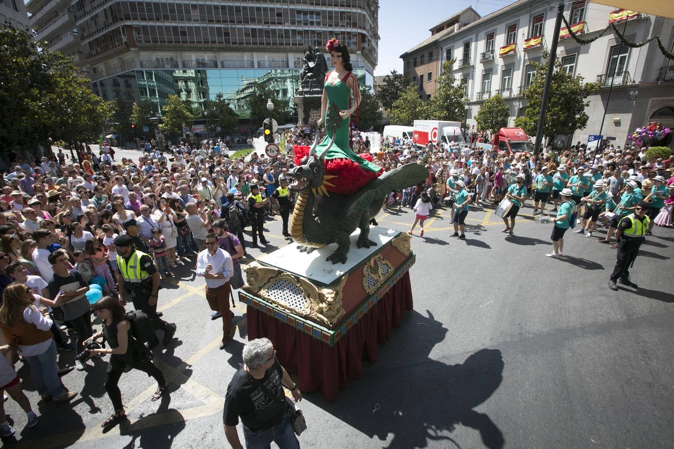 La Tarasca se pone flamenca