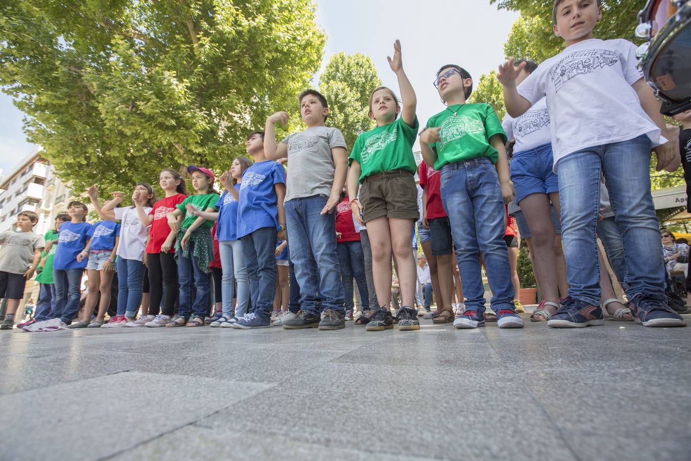 Con la música a otra plaza