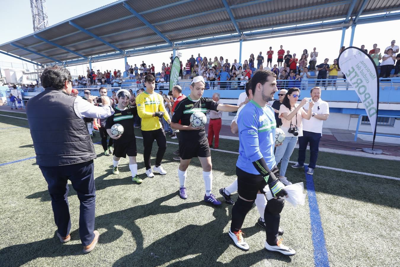 Lección magistral de la Selección Española de fútbol para ciegos en Maracena