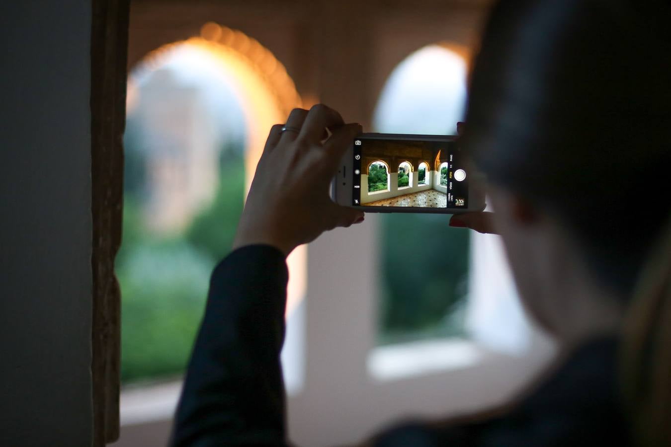 #TATGranada visita la Alhambra por la noche