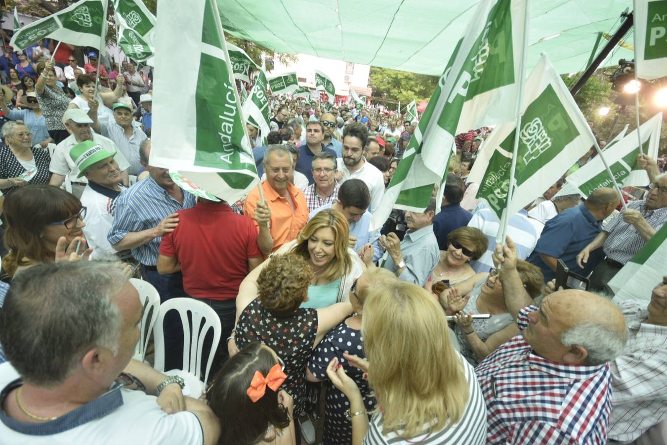 «Se están emborrachando con encuestas»