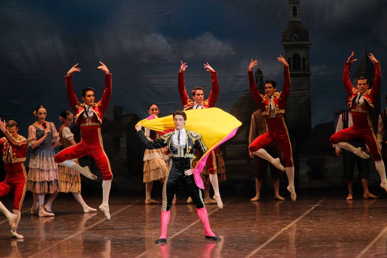 La Compañía Nacional de Danza deslumbra en el Festival