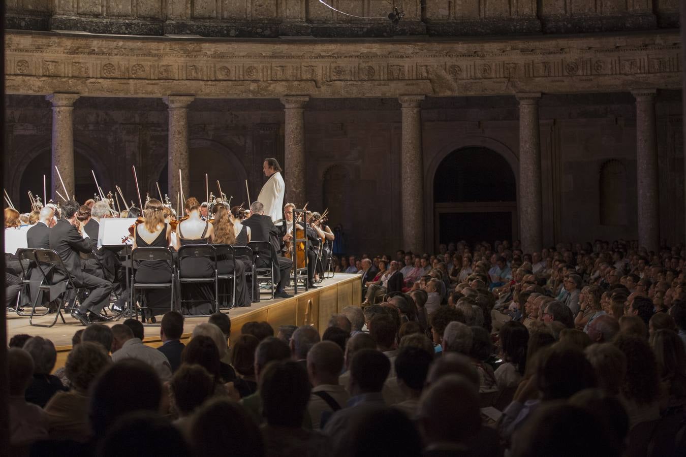 Un Jardín para el paseo de Falla con sus amigos