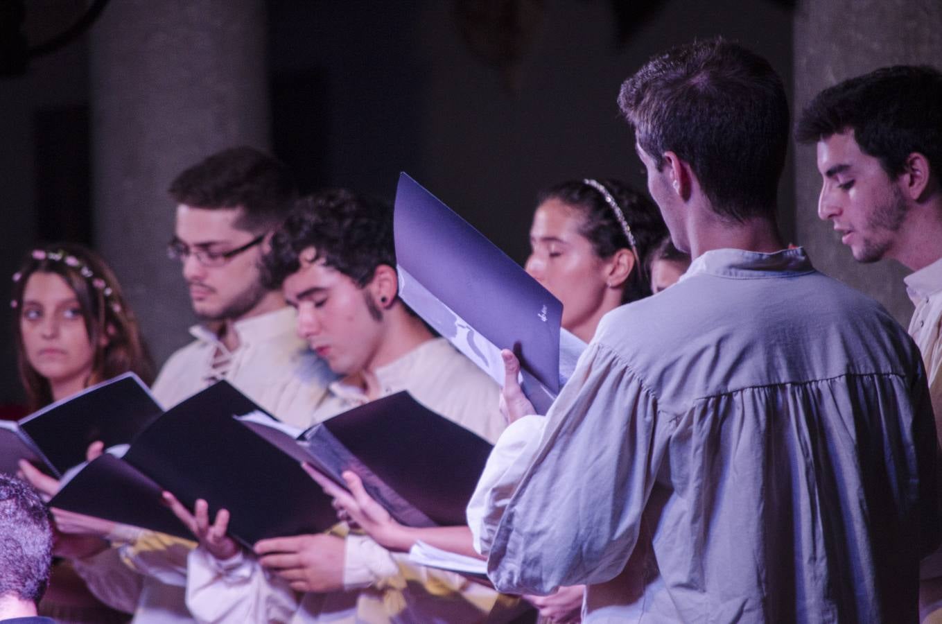 Sonidos de capilla y corte en el Patio Consistorial