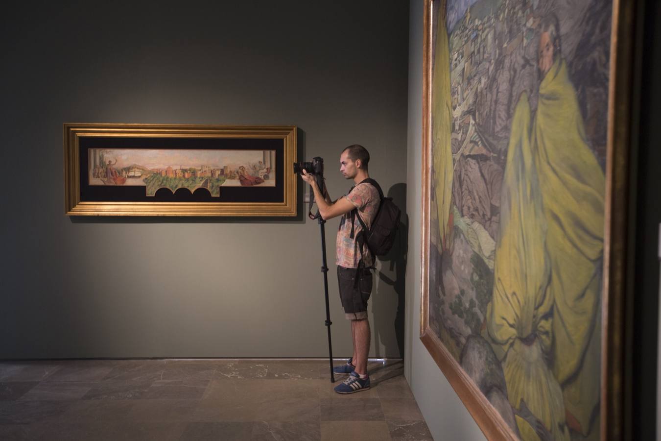 Una muestra repasa con 150 piezas las casi tres décadas de amistad de Zuloaga y Falla