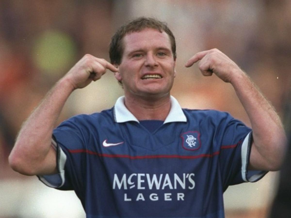 El ex futbolista Paul Gascoigne deambula desnudo y borracho por Inglaterra