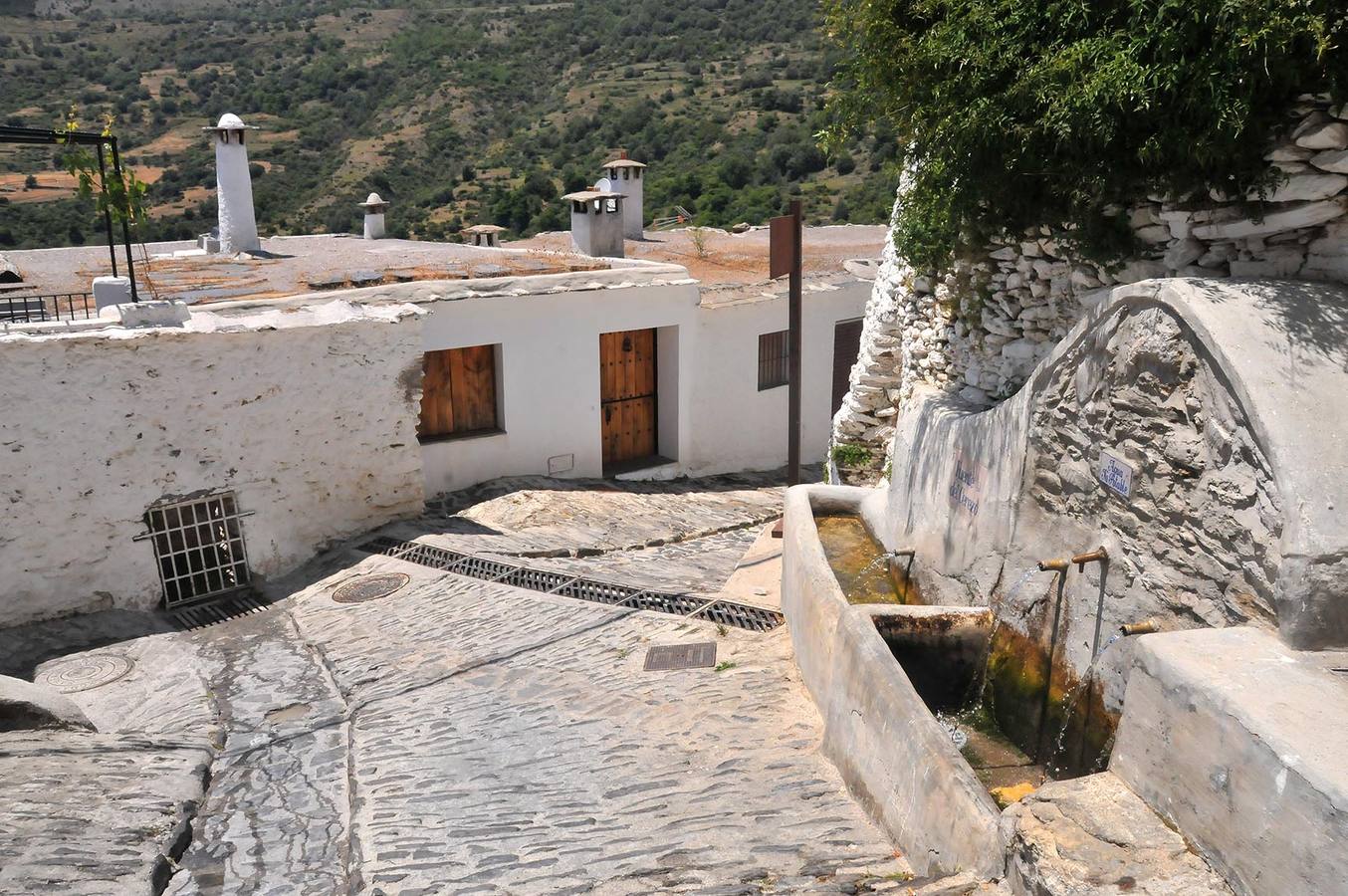 La fuente del cerezo en Capileira.