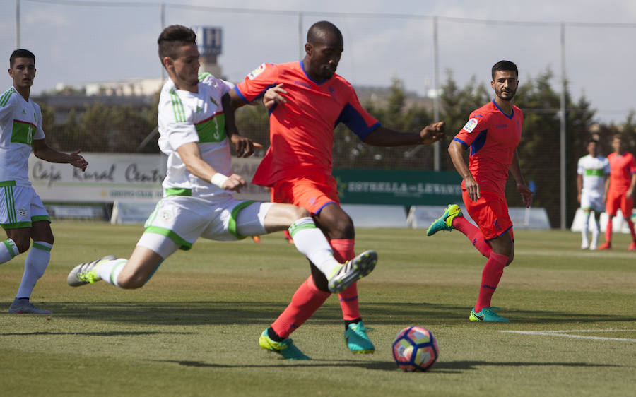 Las mejores imágenes del Granada CF - Argelia sub 23