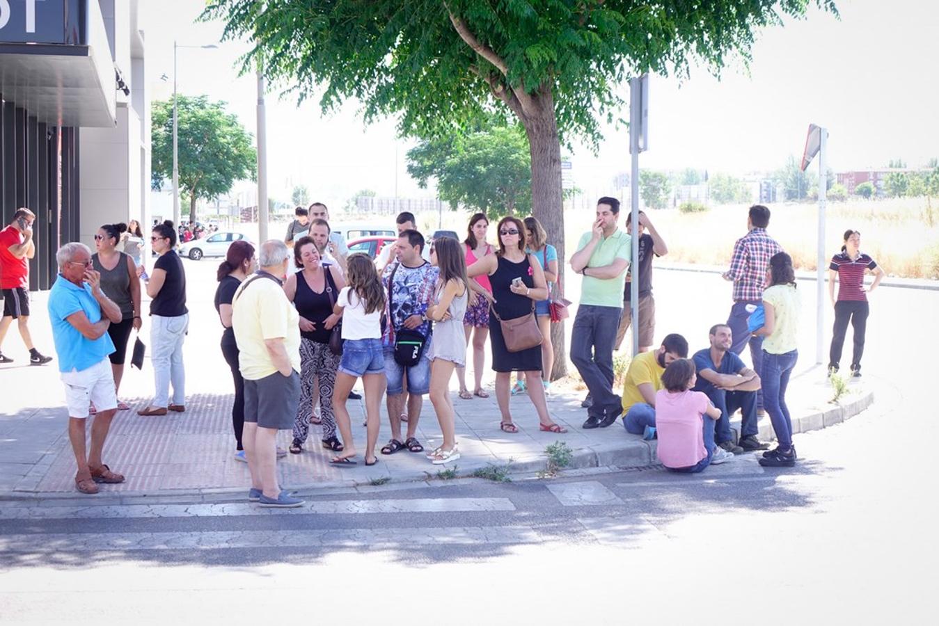 Una falsa amenaza de bomba obliga a desalojar el centro comercial Alameda