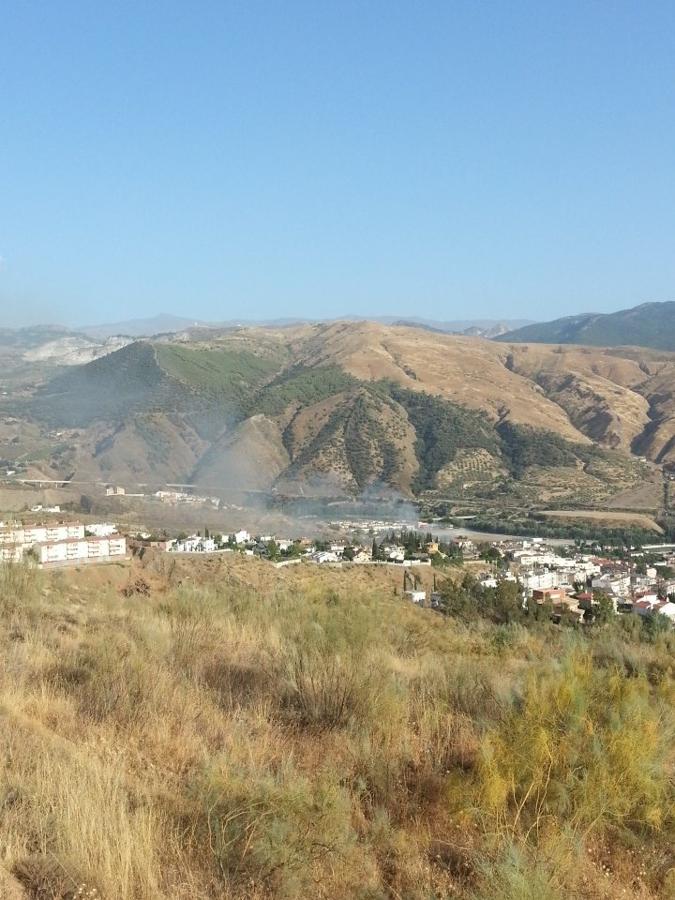 Declarado un incendio en un solar de Cenes de la Vega