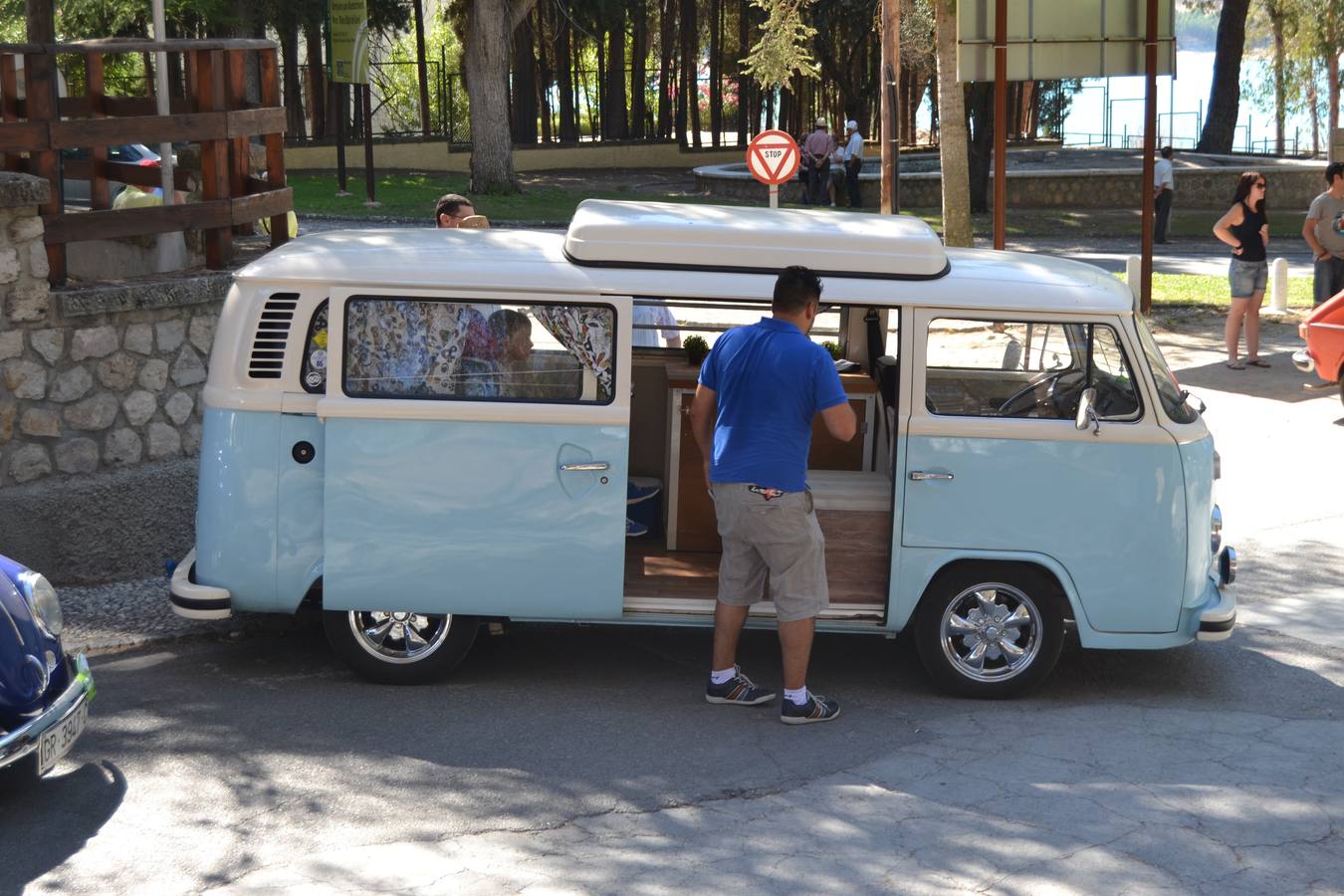 III concentración de coches clásicos en Cacín