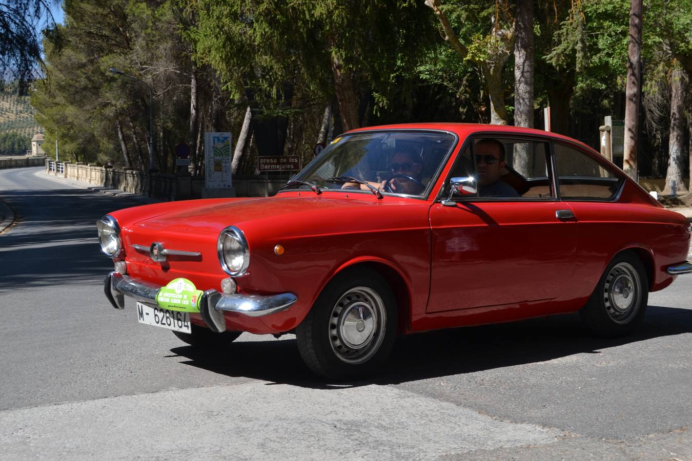 III concentración de coches clásicos en Cacín