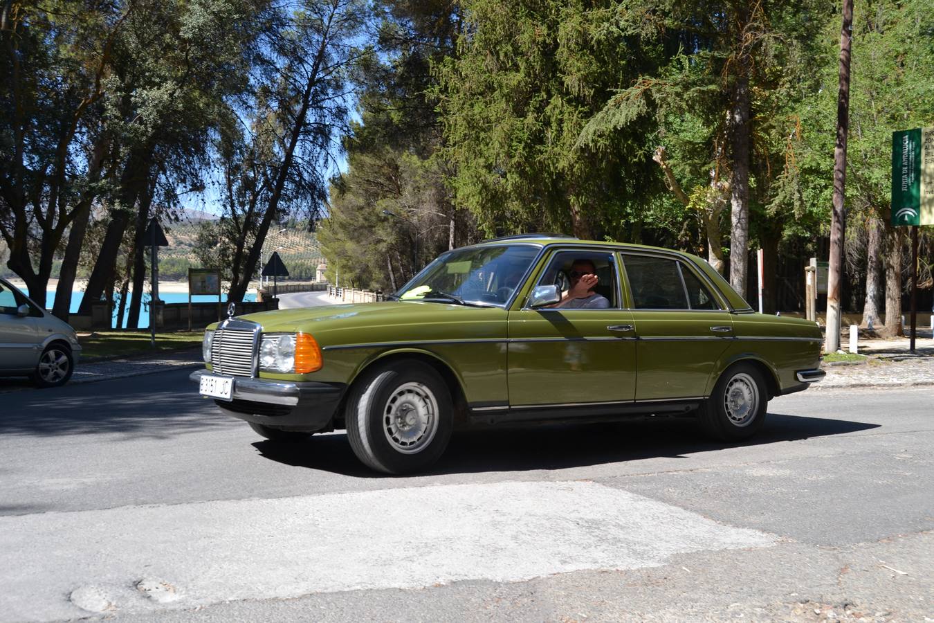 III concentración de coches clásicos en Cacín