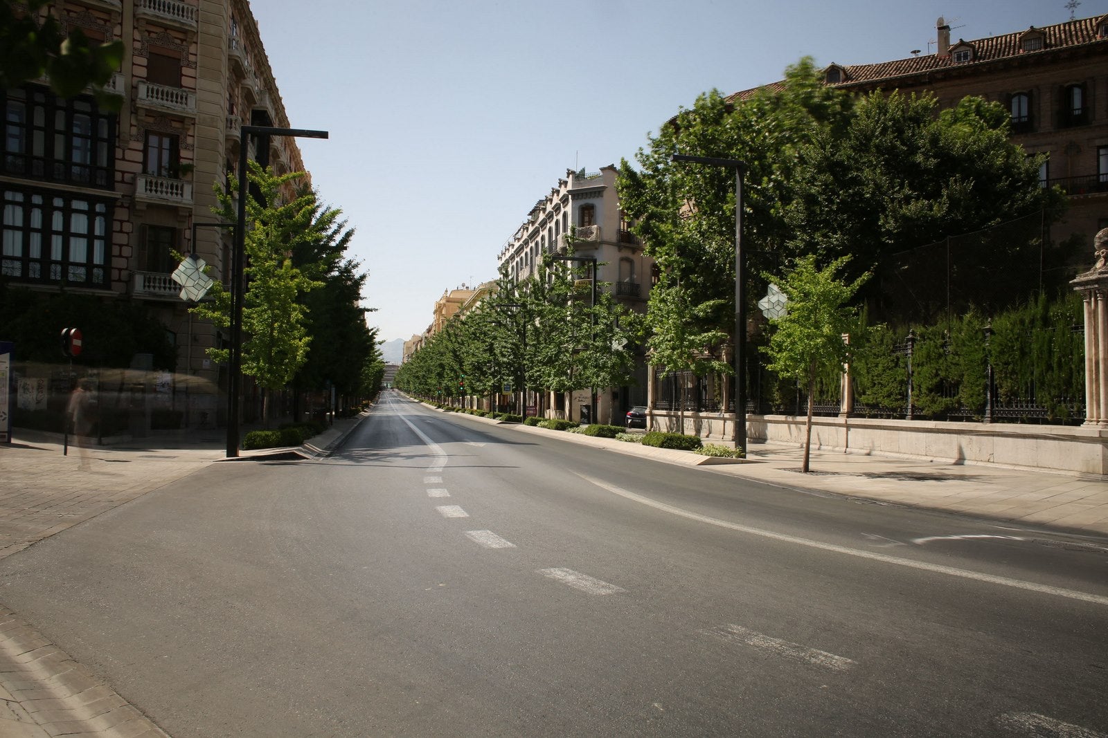 Granada se vacía en el puente de agosto