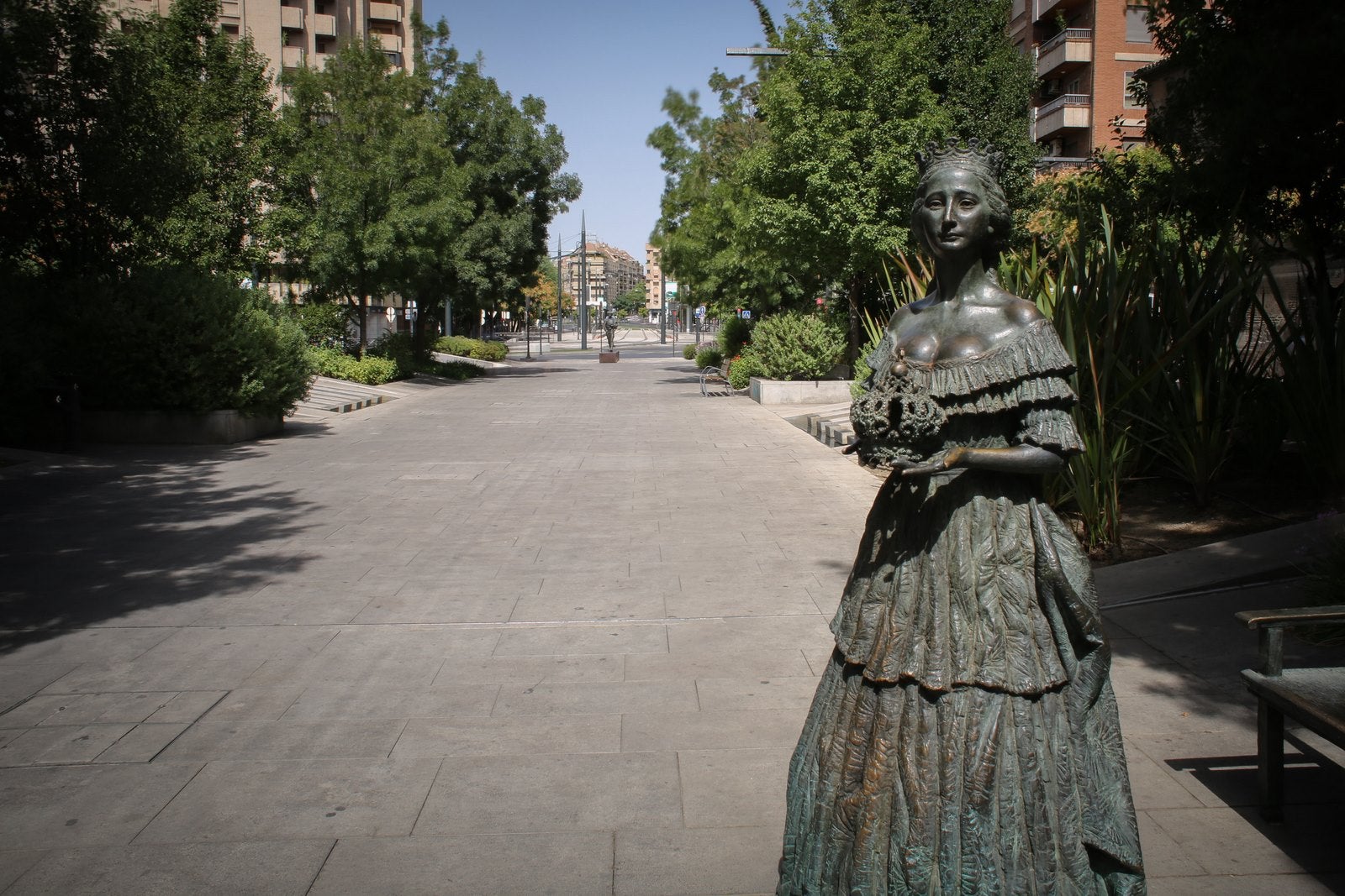 Granada se vacía en el puente de agosto