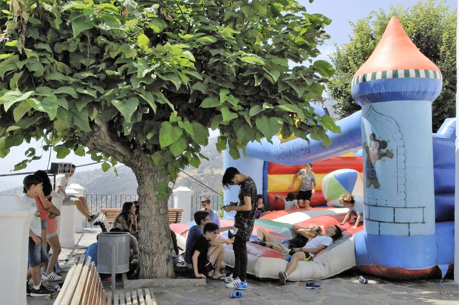 Bubión vive sus fiestas con intensidad