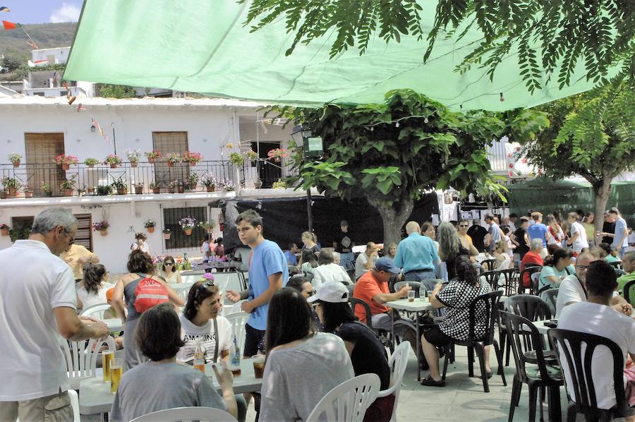 Bubión vive sus fiestas con intensidad